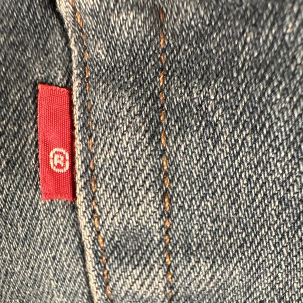 Levi's 505 Men's Blue Denim Jeans Straight Leg Reg Fit Mid-Rise Med Wash 42x28